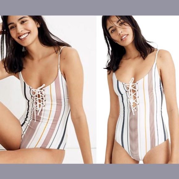 NWT TAVIK [ XS ] Monahan Lace Up‎ One Piece Swimsuit in White Berry Stripe - Picture 4 of 12